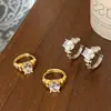Diseño de Nicho Sentido de Lujo Ligero Pendientes de Circonita Para el Trabajo Versátiles Sentido de Alta Gama Simples Elegantes Modernos Pendientes Personalizados