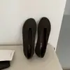 Zapatos de mujer de gamuza con punta redonda y suela plana, nuevos zapatos slip-on de estilo coreano 2026 para ir al trabajo, zapatos planos versátiles