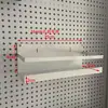 Acessórios para painel perfurado redondo de 16 furos, incluindo cestos suspensos, baldes suspensos, divisórias, prateleiras e componentes de estante de armazenamento