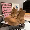 Botas Martin de couro macio fosco estilo europeu, novo modelo de verão, botas biker com gola estampada com letras, botas amarelas, sapatos femininos de plataforma de uso duplo