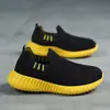 Zapatos Deportivos para Niños sin Cordones Primavera Verano Malla Simple Transpirable Niños Medianos y Grandes Niñas Ligeros Suela Suave Zapatos para Correr Infantiles