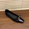 Primeiro Encontro com a Temporada: Sapatilhas Camurça Elegantes com Laço Discreto e Salto Escondido, Novas para Primavera e Outono, Slip-On em Couro Macio para o Trabalho