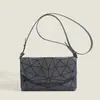 Bolso Nuevo de Patchwork Rombo, Bolso Geométrico Láser, Bolso Cuadrado Pequeño Nuevo de Moda Verano 2026, Bolso de Hombro Cruzado Luminoso