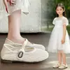 Sandalias Cerradas para Niñas 2026 Verano Nuevos Zapatos Casuales Ligeros para Niñas Mayores Sandalias de Malla Zapatos para Niñas