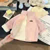 Nova Jaqueta Infantil de Veludo Austríaco com Forro de Fleece Outono/Inverno com Logo de Letra Zíper Gola Alta Top Jaqueta para Meninos e Meninas