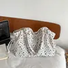 2026 Nuevo Estilo Coreano Estilo Perezoso Estampado de Estrellas Bolso Nube Gran Capacidad Hombro Único Axila Versátil Bolso de Mano para Viajes