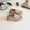 Zapatos elegantes sin cordones para niños, nuevos zapatos casuales de primavera y otoño para niños, mocasines versátiles de suela suave para bebé