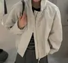 Chaqueta casual simple de estilo coreano con cuello alto para mujer, nuevo modelo otoño 2026, diseño relajado y elegante, adecuada para figuras petite