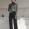 Suéter de cuello alto para mujer, tejido de lana agradable a la piel, corte ajustado, cuello alto superpuesto, camiseta básica para otoño e invierno, top elegante y adelgazante