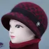 Sombrero de Lana de Ala Ancha para Mujer Otoño/Invierno Cálido con Piel de Conejo a Prueba de Frío para Exteriores para Madres y Abuelas de Mediana Edad y Mayores con Gorro de Punto de Forro Polar Adicional
