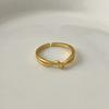 Anillo Kink Anillo para Mujer Anillo Simple de Acero de Titanio Diseño Nicho Anillo Nudo Anillo Línea de Enlace Versátil de Alta Gama