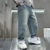 Calças de Outono para Meninos Crianças Primavera e Outono 2025 Novos Jeans Rasgados para Meninos Calças Longas Casuais Tendência