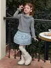 Camiseta Interior para Niñas Otoño e Invierno 2025 Nuevo Estilo Cuello de Encaje de Doble Capa Tejido Grueso Suave y Versátil para Niños