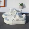 Tênis Novos Fofos Tendência Sola Grossa para Mulheres Primavera 2026, Sapatos Brancos de Nicho para Estudantes, Tênis Esportivos Casuais Respiráveis