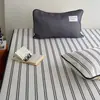 Juego de Tres Piezas de Alfombrilla Refrigerante de Seda de Hielo a Rayas Negras y Blancas Modelo Nuevo 2026 Lavable para Dormitorio Individual Suave Refrigerada por Aire Plegable