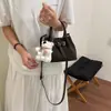 Bolso Versátil Retro para Viajes Diarios Mujer 2026 Nuevo Otoño Invierno Bolso Cruzado Casual Moda Súper Popular Bolso Tote Pequeño de Mano