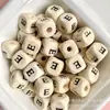 Dados de Madeira DIY Acessórios de Miçangas para Crianças 10mm 8mm Cubos Quadrados com Letras Contas de Madeira Natural Dados Soltos Atacado