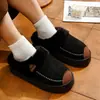 Zapatos de algodón retro para pareja de padres e hijos, pantuflas de algodón para niños, pantuflas cálidas de felpa gruesa para el hogar para niños y niñas, disponibles para venta al por mayor
