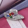 2017 Regalos Creativos Sombrero de Moda con Broche de Diamantes Pin Yiwu Joyería Insignia al por Mayor