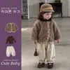 Casaco de algodão para menina, suéter fofo estilo retrô doce, jaqueta estilosa para bebê de um ano, roupas de inverno