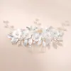 Peine de Flores Tridimensionales Hecho a Mano Estilo Bosque para Bodas y Eventos Nocturnos, Accesorio para el Cabello Sencillo y Elegante con Decoración de Peine de Vid de Perlas Plateadas