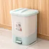 Cubo de basura de clasificación operado con el pie Cubo de basura doméstico de doble tapa operado con el pie Cubo de basura de clasificación para cocina y sala de estar