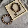 Pulsera de Granos de Café de Lujo Literario, Pulsera de Perlas de Nogal de Alta Gama, Joyería de Mano Linda, Pulsera de Pareja