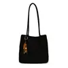 Bolso de axila vintage de gamuza para otoño e invierno para mujer, gran capacidad, nuevo modelo 2026, bolso tote de moda de alta gama para el día a día