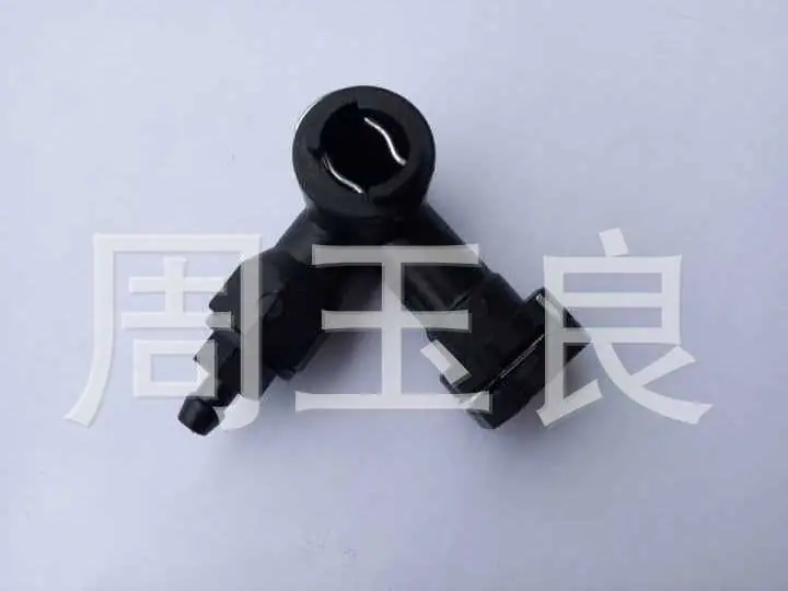 离合器油管快换三通接头