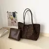 Bolso Tote de Lona con Estampado de Leopardo Casual Versátil Moderno de Moda Simple Gran Capacidad para Mujer 2026 Nuevo Popular Bolso de Hombro Único para el Trabajo