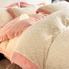Cama de terciopelo tallado de estilo japonés de cuatro piezas, edredón cálido y cómodo de terciopelo coral de invierno, ropa de cama de terciopelo de leche engrosada