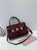Bolso Tote de Lujo Ligero y de Gama Alta con Patrón de Cocodrilo para Madres de Mediana Edad, Nuevo Bolso Cruzado y de Hombro Versátil y Elegante 2025
