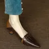 Encuentro en París~ Zapatos planos elegantes sin cordones de punta fina en bloques de color para mujer, tacones de gatito retro de corte bajo