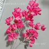 Fabricantes mayoristas de flores de imitación de color rojo rosa para bodas, auditorio, fondo rojo rosa, arreglo floral para carretera, decoración de flores de seda falsas