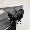 Bolsa de Ombro Croissant de Design de Nicho Coreano Transfronteiriça Nova Casual Retro Transversal Bolsa Bolinho Bolsa para Celular Bolsa Feminina