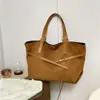Bolsa Retrô de Grande Capacidade para Outono e Inverno Feminina 2025 Nova Bolsa Tote Simples de Camurça Bolsa de Ombro Fashionável para o Dia a Dia