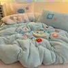 Invierno Espesado Toalla Bordada Terciopelo de Leche Juego de Cuatro Piezas Sábanas Funda Nórdica Más Ropa de Cama Juego de Tres Piezas Dormitorio Estudiantil 4