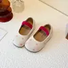 Zapatos de Cuero para Niñas 2026 Primavera y Otoño Nuevos Bailarinas Planas Redondas Zapatos de Princesa Lunares Dopamina