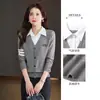 Suéter de punto falso de dos piezas con cuello de camisa, se puede usar fuera del suéter para mujer, nuevo top elegante Otoño e Invierno 2025 con camisa de base