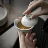 Cuenco con Tapa de Cerámica Mingzhenshanzhi con Patrón de Pez Loto Verde Antiguo, Cuenco de Cerámica con Tapa Pintado a Mano Estilo Antiguo con Loto y Carpa, Objeto de Erudito