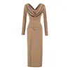 Nuevo y elegante vestido de punto con cuello en V para mujer 2026, color caqui para principios de otoño, falda ajustada, vestido largo para usar en capas