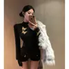 Camiseta de Manga Larga Mariposa Negra Industria Pesada para Mujer Nicho Cuello Medio Alto Top Diseño para Mujer Camiseta Básica Uso Interno Uso Externo