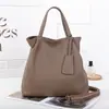 Bolsas de Cuero Genuino para Mujer, Suministro Directo del Fabricante, Piel de Vaca de Primera Capa, Sencillas y de Gran Capacidad, Adecuadas para el Viaje Diario, Se Pueden Usar como Bolso de Hombro, Cruzado o de Mano, Bolso de Piel Suave