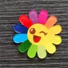 Broche acrílico de Natal, broche de trevo de quatro folhas e girassol, presente de Natal, broche, flores no atacado