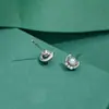 Pendientes de Luna para Mujer Lujo Ligero Diseño de Nicho Moda Nueva 2024 Pendientes de Viaje de Perla de Imitación Pendientes Elegantes