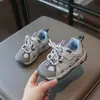 Zapatos tipo 'Dad Shoes' para Niña Pequeña, Zapatos de Caminar Antideslizantes para Exteriores, Nuevo Estilo Otoño, Zapatos Deportivos Ligeros y Transpirables para Niños, Zapatos Casuales