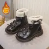 Botas de Cano Curto Martin para Meninas Sapatos de Algodão de Duas Camadas Infantis Novo Estilo Outono/Inverno 2026 Botas de Neve com Lã Botinhas de Couro Princesa