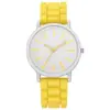 Venta al por mayor del fabricante Reloj de moda coreana para estudiantes para niños, diseño hueco de estilo fresco de dibujos animados, con correa de silicona, reloj de cuarzo
