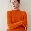 Nueva colección de otoño e invierno de suéteres de cachemira de alta gama listos para usar para mujer, suéter de punto acanalado de cuello semialto, ajuste ceñido, prendas de punto versátiles