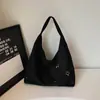 Bolso de Nuevo Estilo para Mujer, Bolso de Hombro Casual Calado, Bolso de Axila para el Trabajo y los Viajes de las Mujeres, Bolso Tote Literario, Moderno